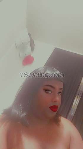 trans girl RayannaLove 0243576