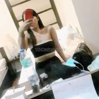 trans girl Raynie 8189190