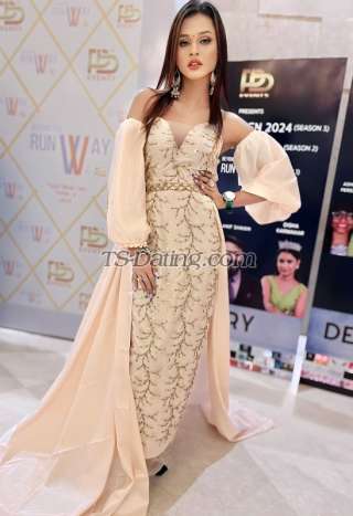 trans girl RealAnaira 0955690