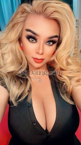 trans girl Rebecca1994u 5048095