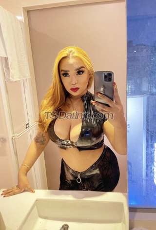 trans girl Rebecca1994u 6690549