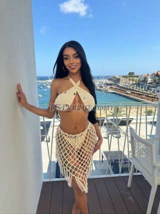 trans girl Rebeccalopes 0451008