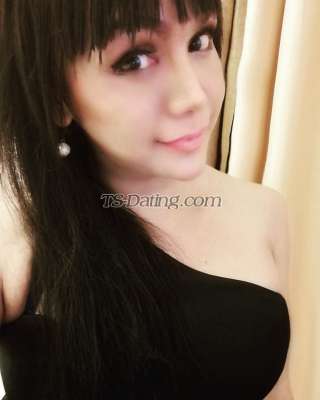 trans girl Reefa4277 9488362