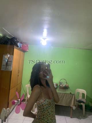 trans girl Reighwantsyou 5554731