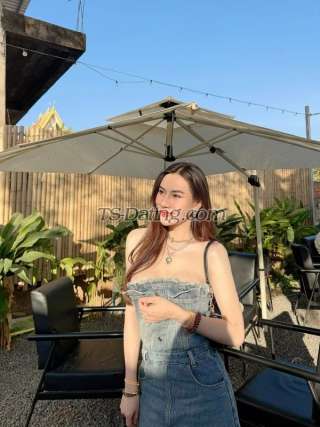 trans girl Renita 9419794