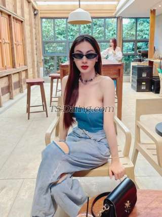 trans girl Renita 9778305