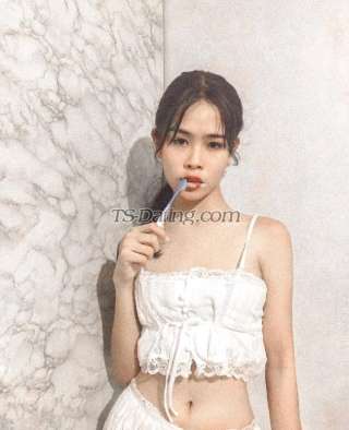 trans girl Reyaya 5328118