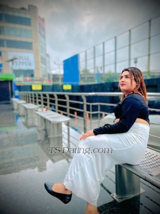 trans girl Rihanasingh 3957690