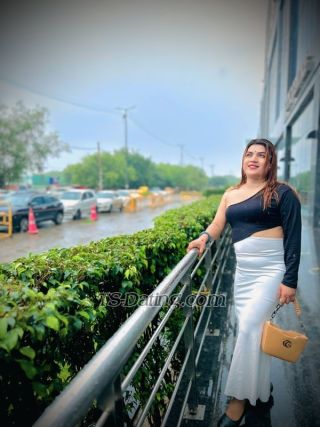 trans girl Rihanasingh 4137864