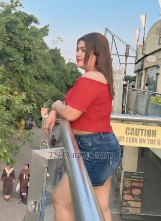 trans girl Rihanasingh 5994725