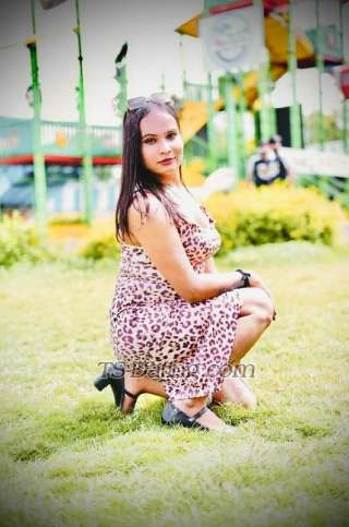 trans girl RishikaRoy 9701152