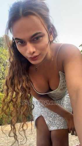 trans girl RiyaSharmaa 2180053