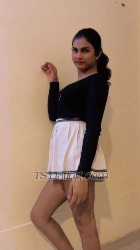 trans girl Riyabiswas 5545555