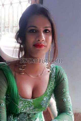 trans girl Riyaroy123 8226900