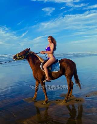 trans girl RobertaFoxx 9197103