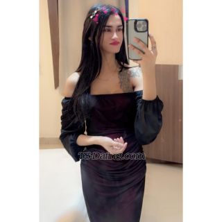 trans girl Roohshaikh 2404734