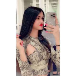 trans girl Roohshaikh 4099644