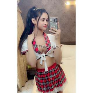 trans girl Roohshaikh 7753149