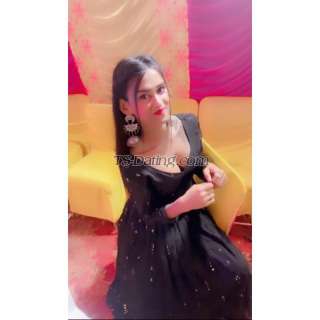 trans girl Roohshaikh 9239594