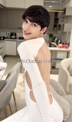 trans girl Rorolebanon 5895140