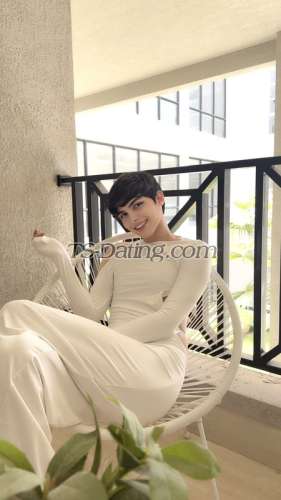 trans girl Rorolebanon 5895305