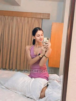 trans girl Rosixettri 4913224