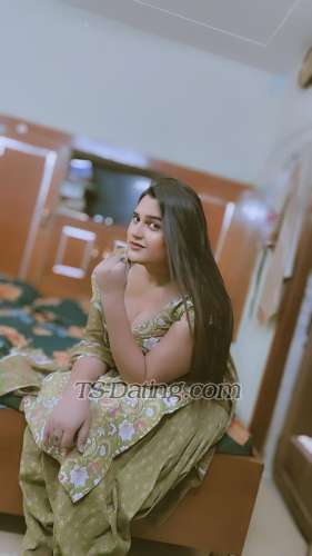 trans girl RoyalSimmi 0870746