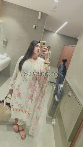 trans girl RoyalSimmi 2557399