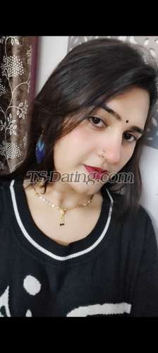 trans girl RoyalSimmi 2557729