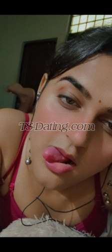 trans girl RoyalSimmi 2557776