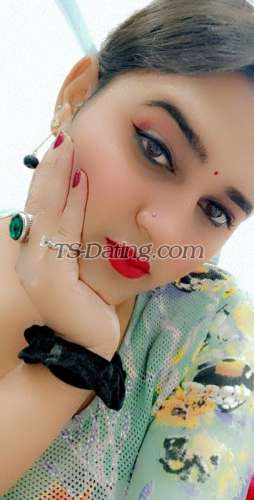 trans girl RoyalSimmi 2817296