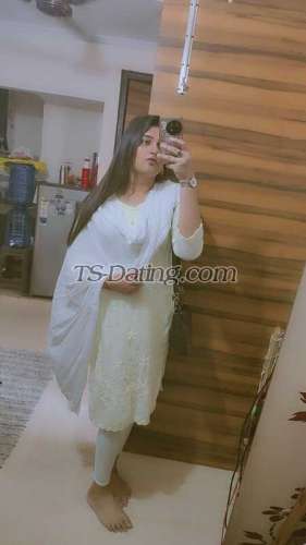 trans girl RoyalSimmi 5283579