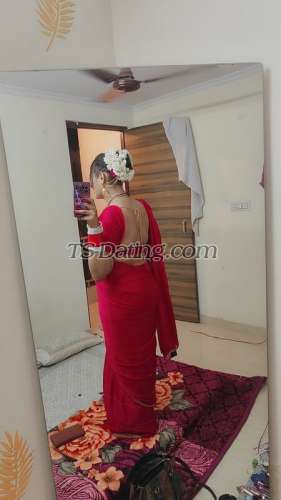 trans girl RoyalSimmi 8953087