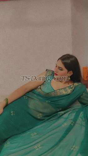 trans girl RoyalSimmi 9855920