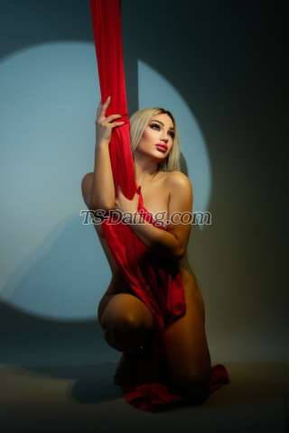 trans girl Rozarita22 9628014