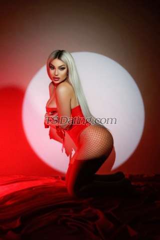 trans girl Rozarita22 9628057