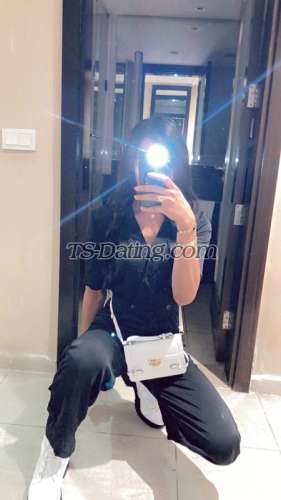 trans girl Rozenaa 3334055