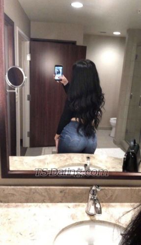 trans girl Rozzeh 2131426