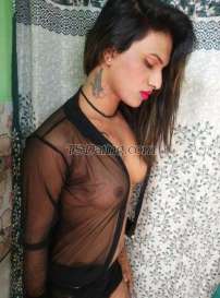 Rubi shemale Mumbai TS escort 