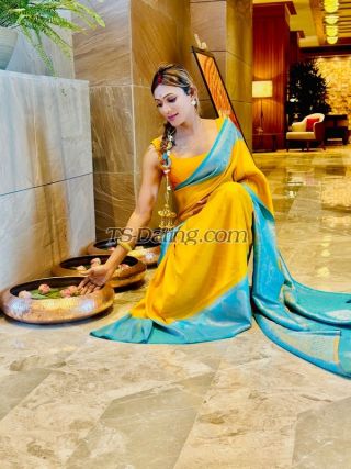 trans girl Ruhi 8878780