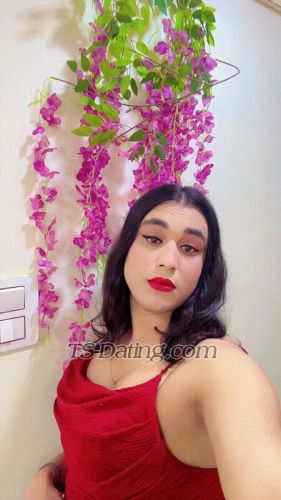 trans girl Rusikhan 9589482