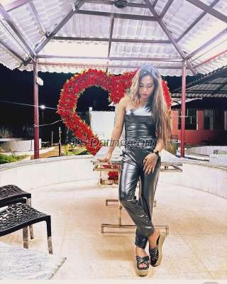 trans girl rosytop 4202007