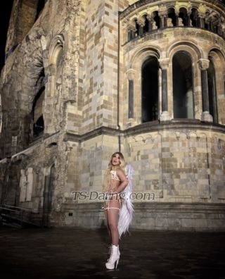 trans girl SANDRADUDAME 8637997