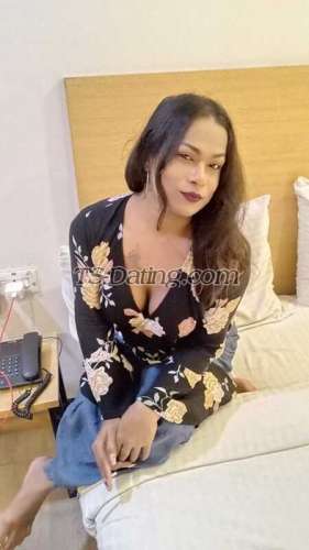 trans girl SEXYISHITA01 6482091