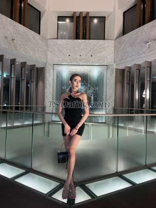 trans girl SMILESMILE 1372404