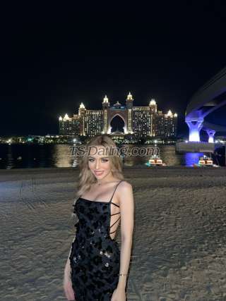 trans girl SMILESMILE 3690319