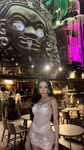 trans girl SMILESMILE 8809749