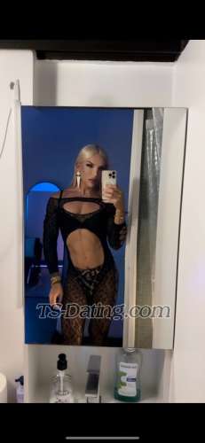 trans girl Sabrinaxxx 9869429