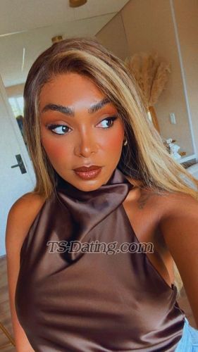 trans girl Safira 1096055