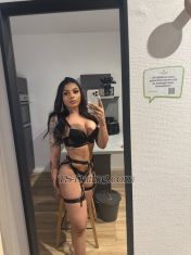 Salests22 London Transex Brazilian porn star, muse of Onlyfans and Call me and you will never forget it. Active and passive program, liberal, super complete and of course without Old PG mechanics. A 19 cm thick dowry lasts forever, I enjoy it, kisses on the mouth, a relaxing massage to release tension and make the curls flow, 30 minutes or 1 hour non-stop and in complete peace, plan your time.

Twitter: @emilysalesmus
Onlyfans: onlyfans.com/emilysales19 


